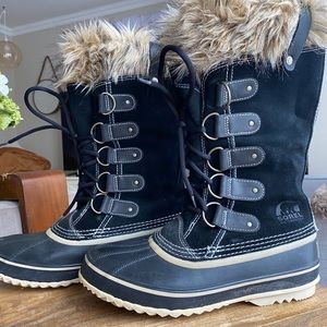 Nearly New SOREL Women's Joan of Arctic Insulated Waterproof Winter Boots